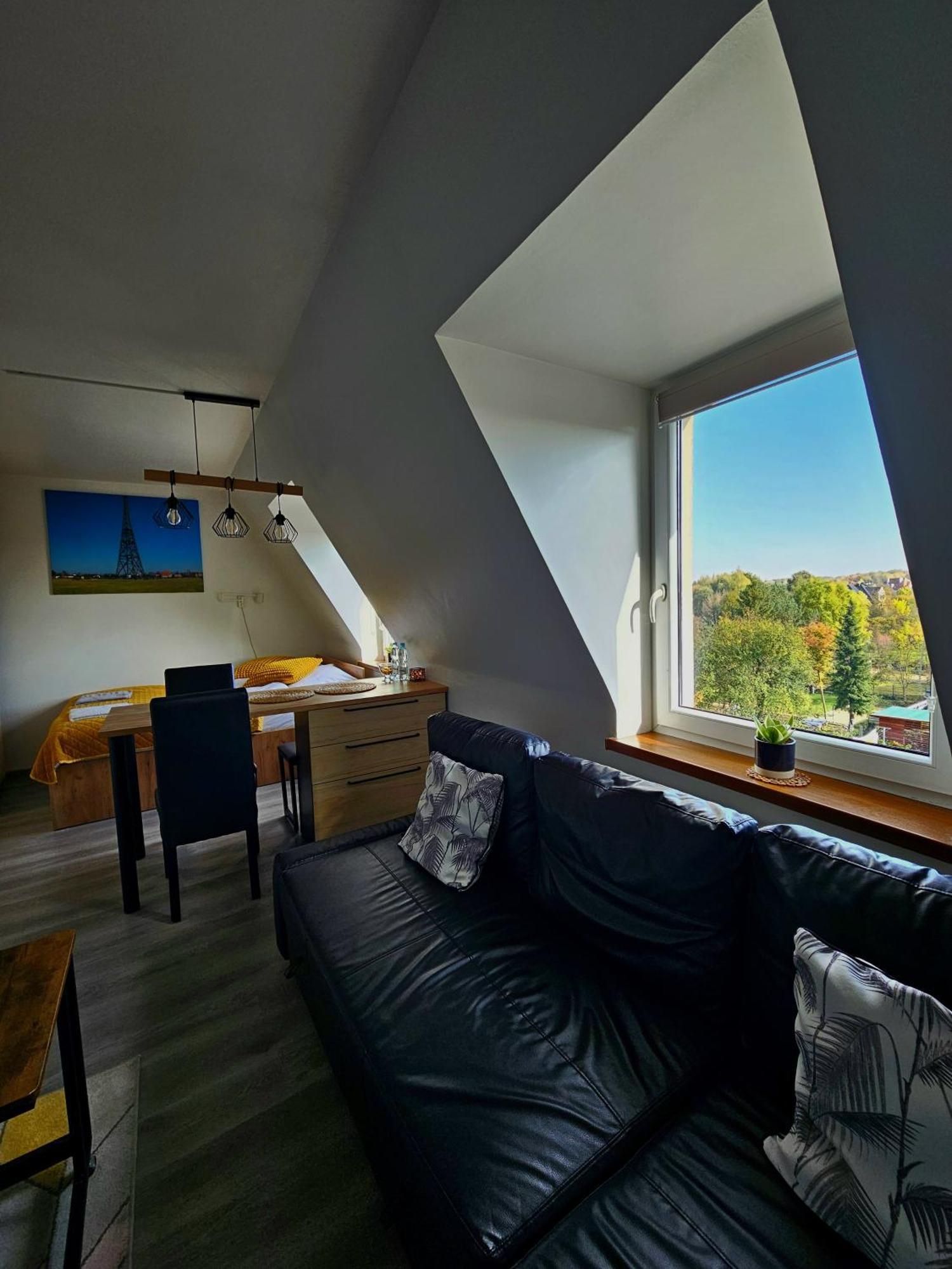 Apartament Pod Radiostacja -Gliwice Tarnogorska, Parking Free, Klimatyzacja Luaran gambar